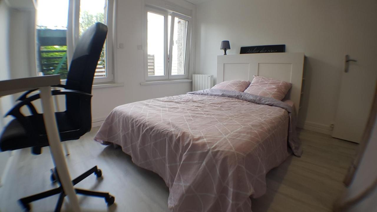 Appartement Avec Jardin Hyper Entre Valenciennes Exteriör bild